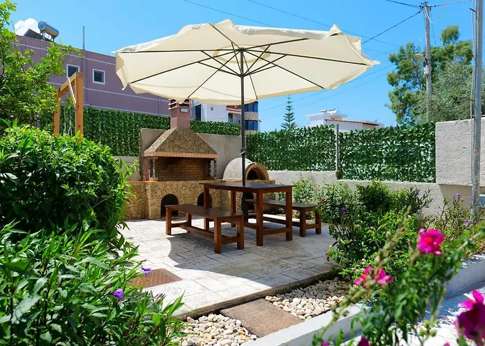 Ideal House & Apartments